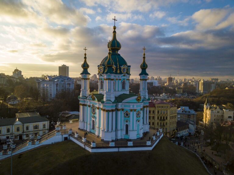 яке церковне свято 10 травня традиції